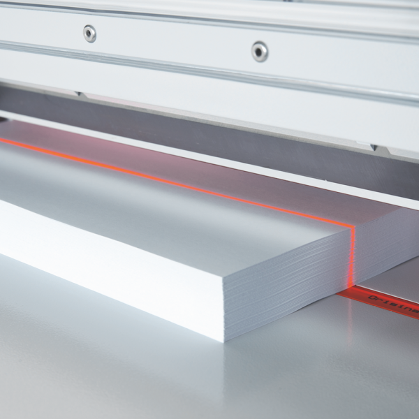 MBM Triumph 4350 Automatic Tabletop Cutter