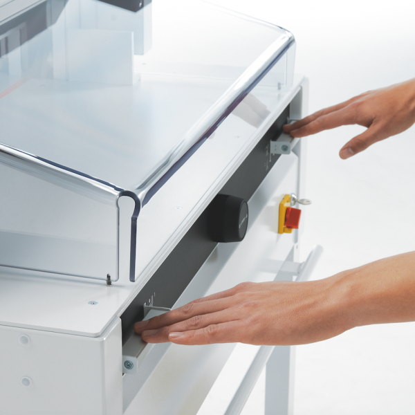 MBM Triumph 5255 Automatic Programmable Cutter